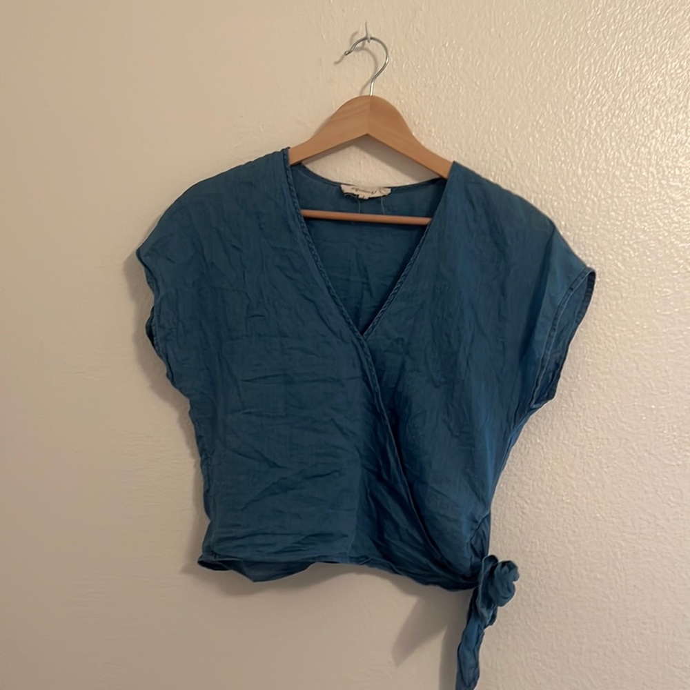 Madewell Cropped Wrap Top, size small, blue cotton